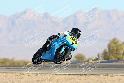 media/Jan-12-2025-CVMA (Sun) [[be1d2b16e3]]/Race 3-Amateur Supersport Middleweight/